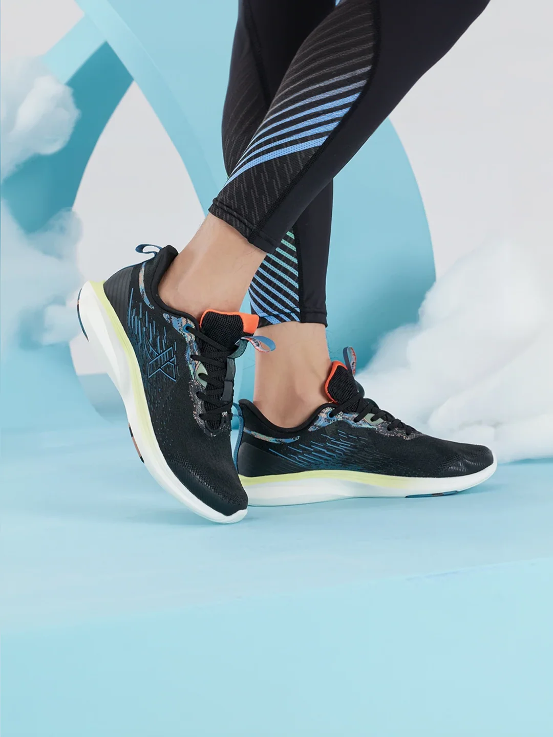 Dynamic Foam Running Shoes - Black - Image 11