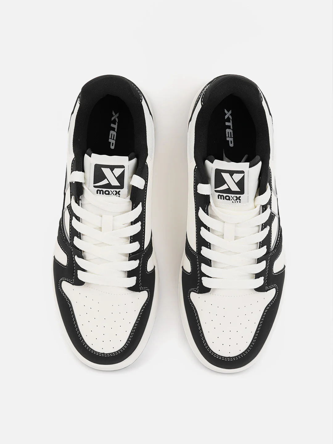 Non-Marking Skateboarding Sneakers - White/Black - Image 19