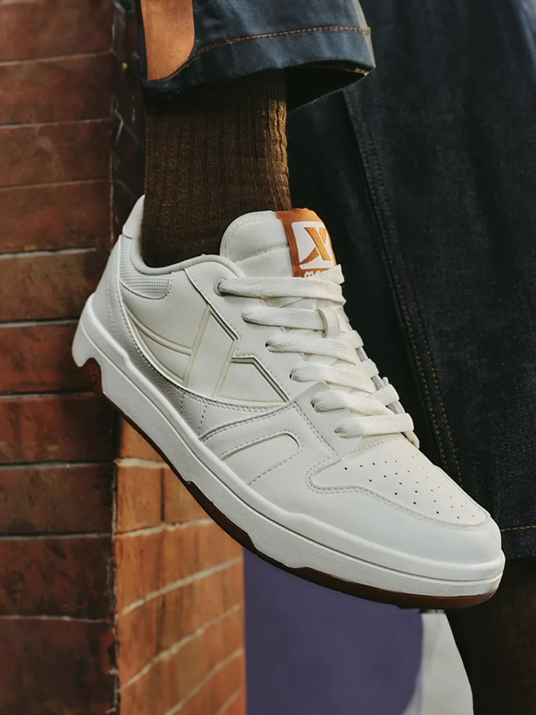Non-Marking Skateboarding Sneakers - White/Black - Image 3