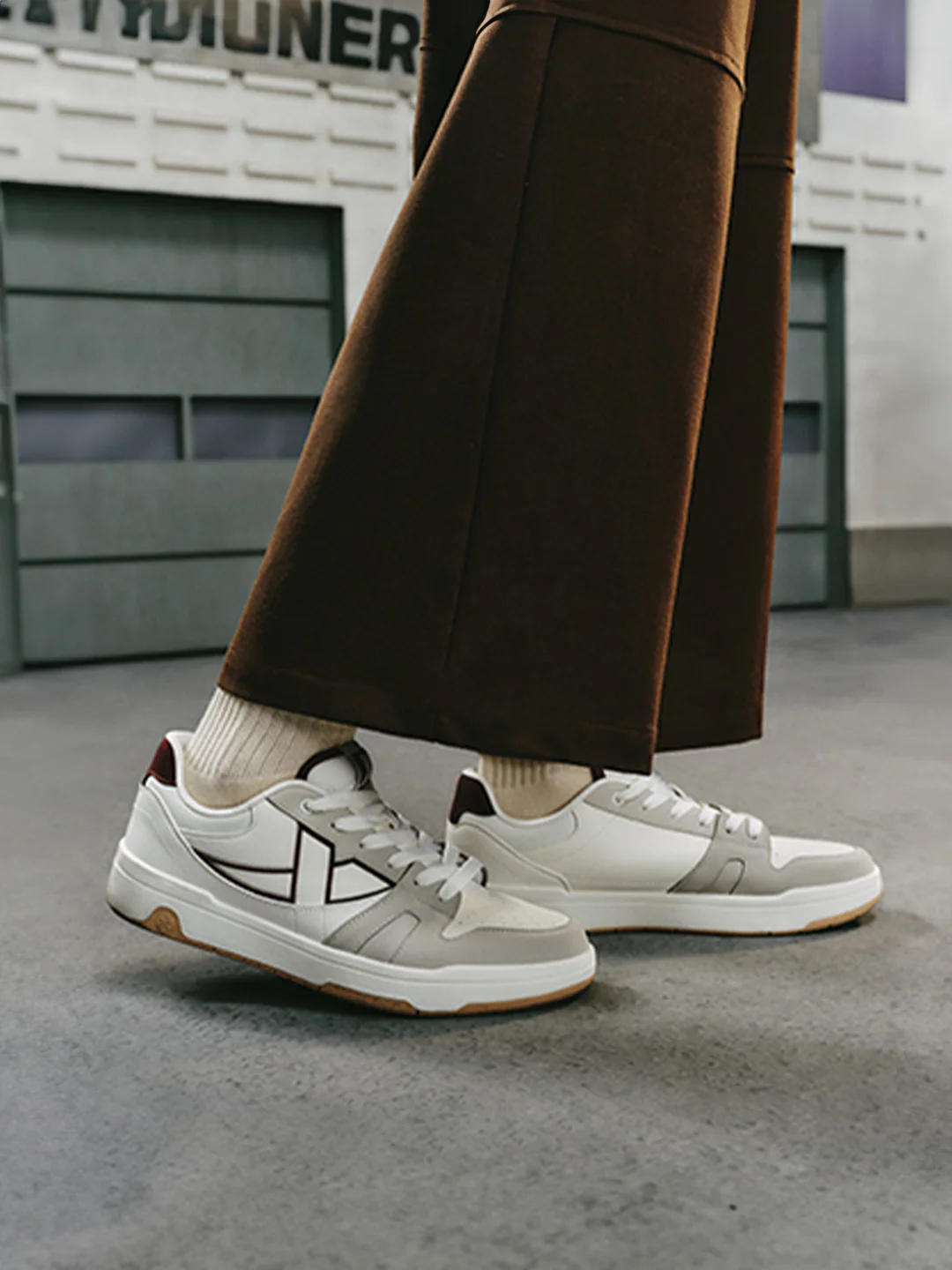 Non-Marking Skateboarding Sneakers - White/Black - Image 44