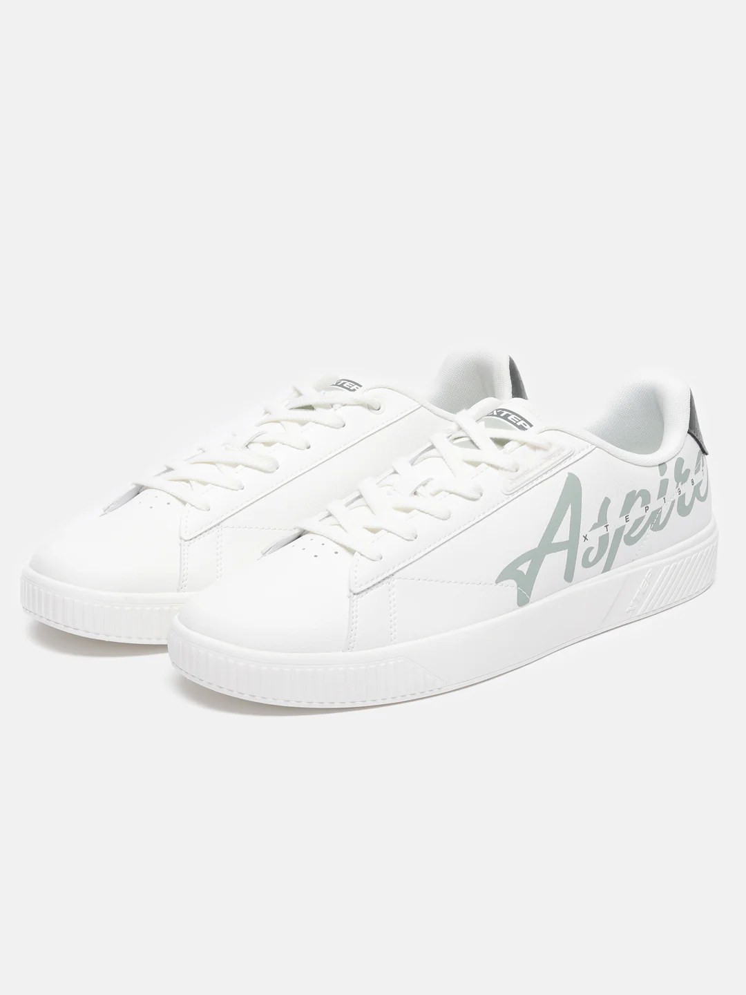 Classic Skateboarding Sneakers - Black White - Image 4