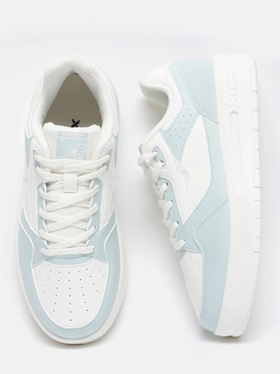 Classic Skateboarding Sneakers - White/Green - Image 4