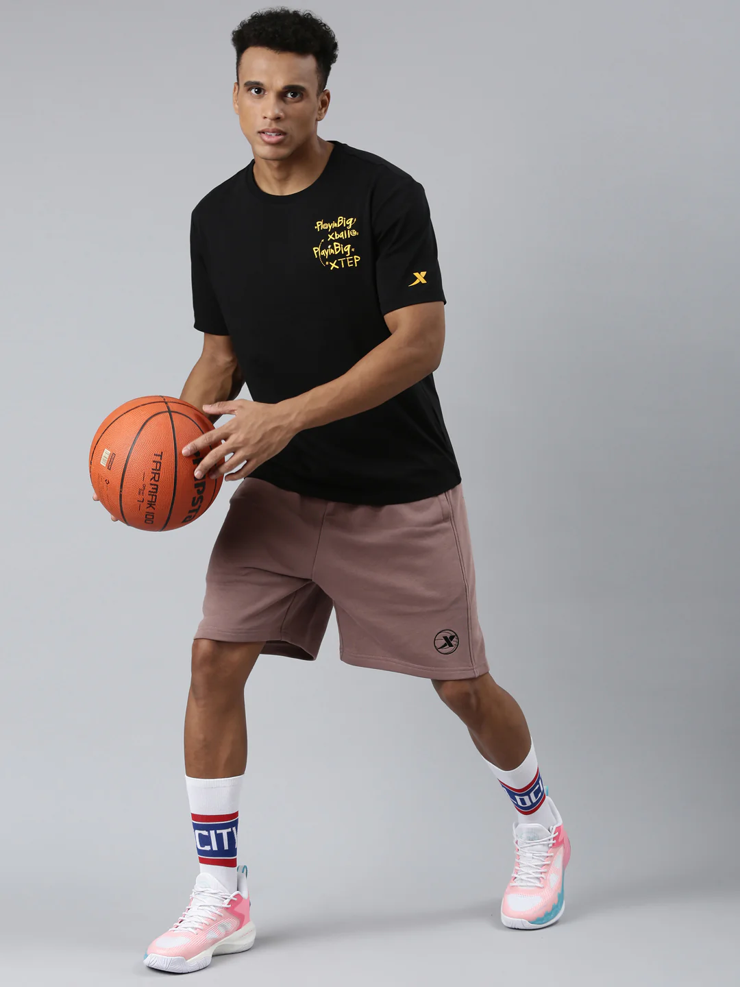 Comfort Basketball Short-Sleeve T-Shirt - Brown/Yellow - Image 21