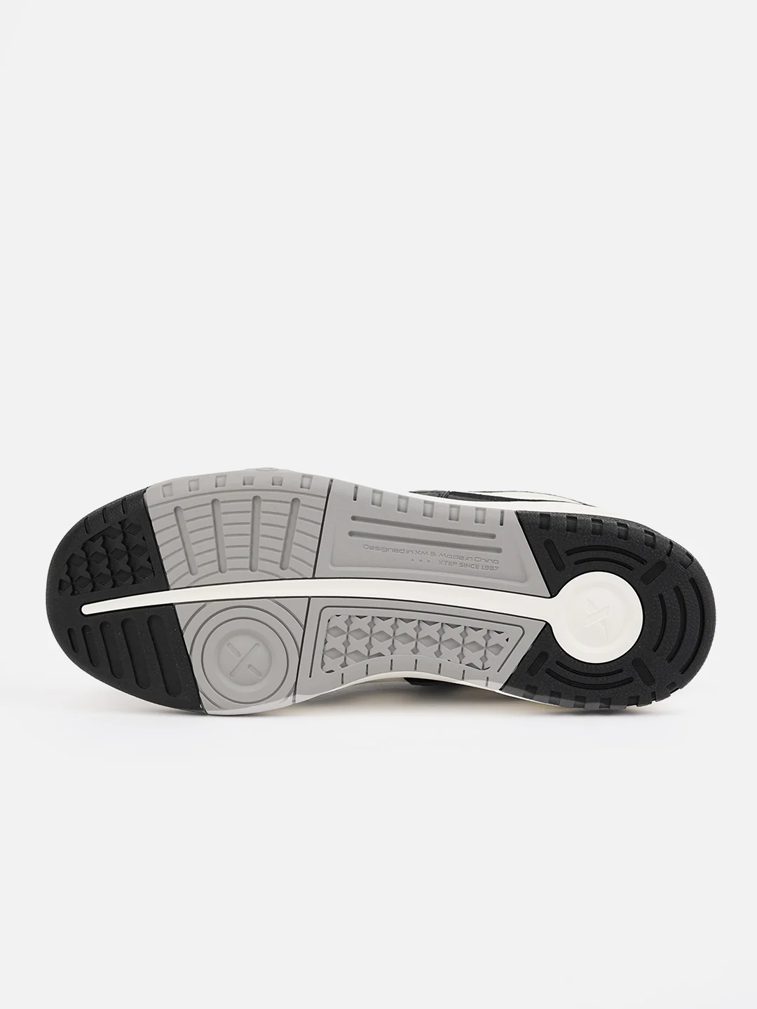 Colorblock Skateboarding - Black/White - Image 8