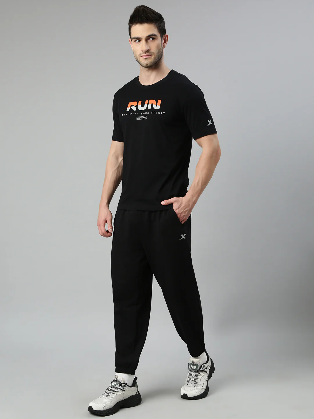 Polycotton Running T-Shirt - Black - Image 5