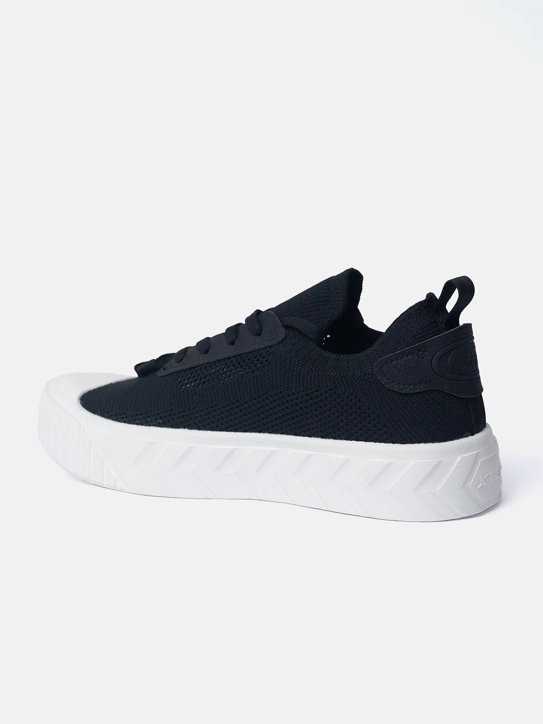 Xtep Men Skateboarding Stylish Sneaker - Image 7