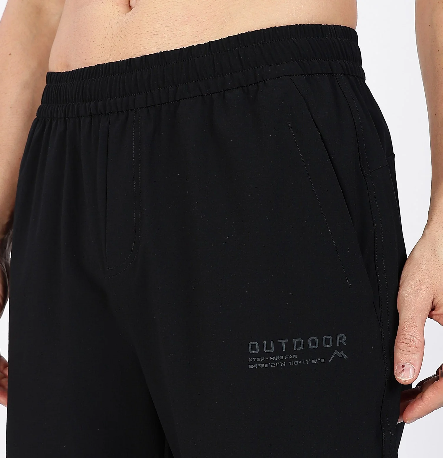 Quick-Dry Loose Fit Training Trackpants - Black - Image 4