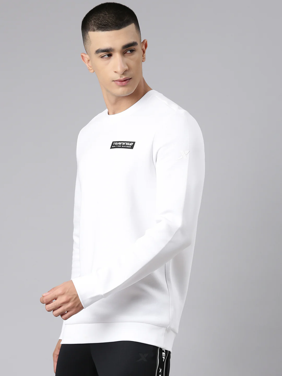 Seamless Dry-Fit Training Sweatshirt - White/Black - Image 11