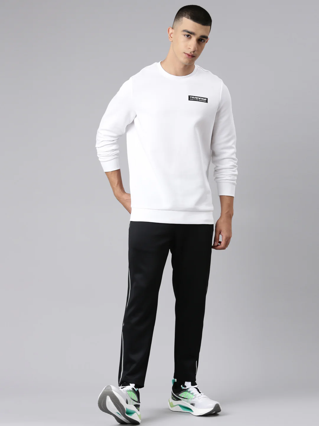 Seamless Dry-Fit Training Sweatshirt - White/Black - Image 13