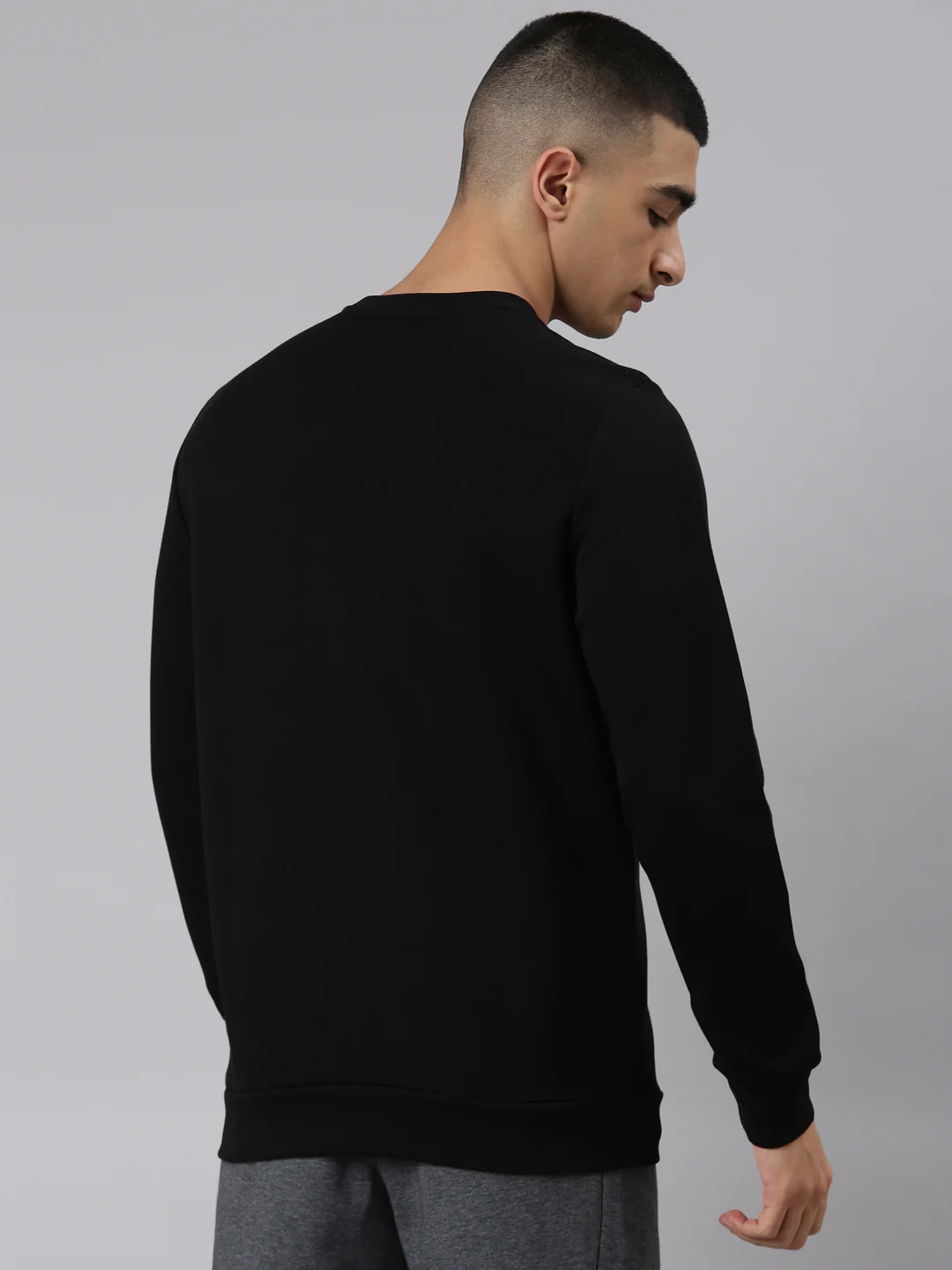 Seamless Dry-Fit Training Sweatshirt - White/Black - Image 4